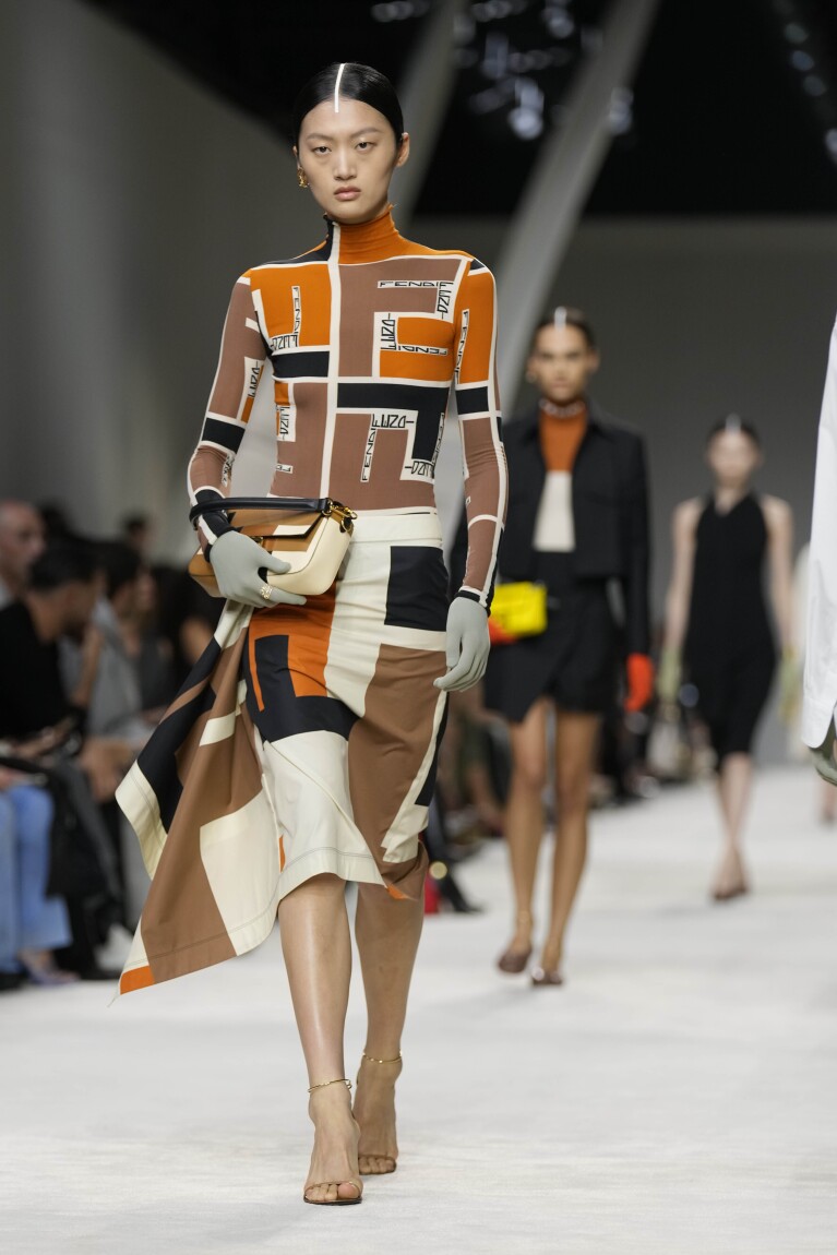 Fashion fendi sale